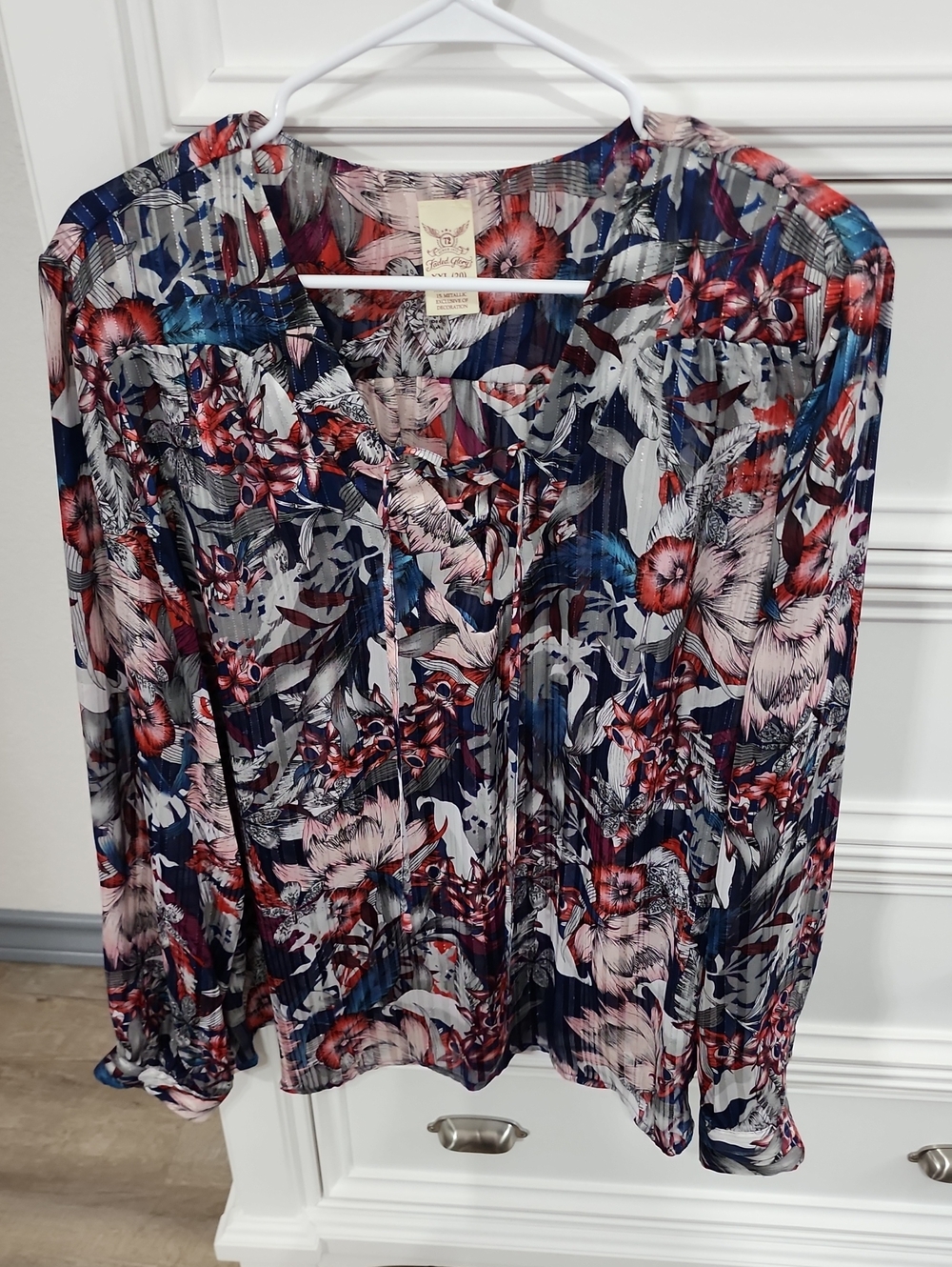 Faded Glory Navy Floral Pleated V-Neck Blouse with Pink Accents